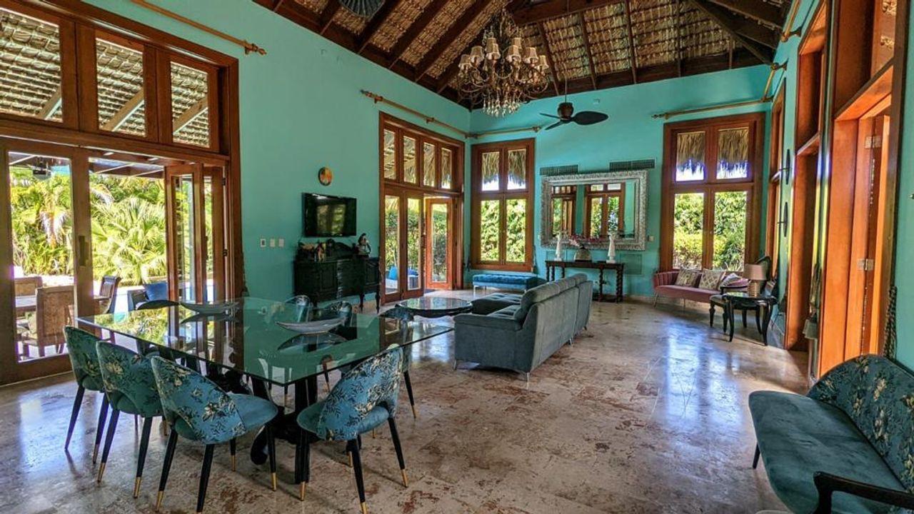 casas vacacionales y villas - Villa de Lujo en Las Lagunas, Cap Cana 📍 9