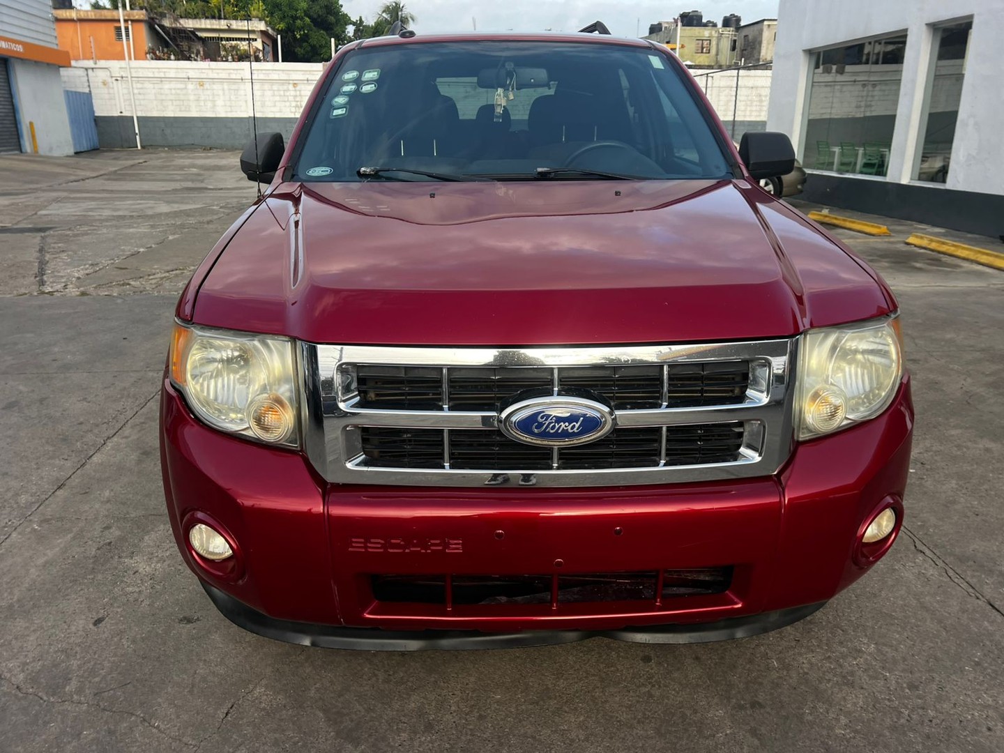 jeepetas y camionetas - Ford Escape 2011
4 Cilindros 
Muy buenas condiciones  5