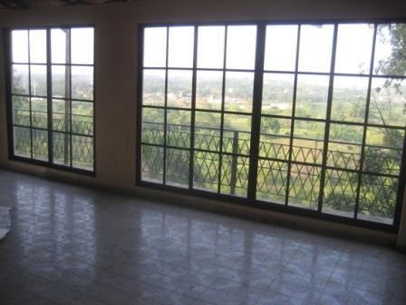 solares y terrenos - Solar en el Cafe de Herrrea con Casa tipo Vacacional con aguacate y piscina 1