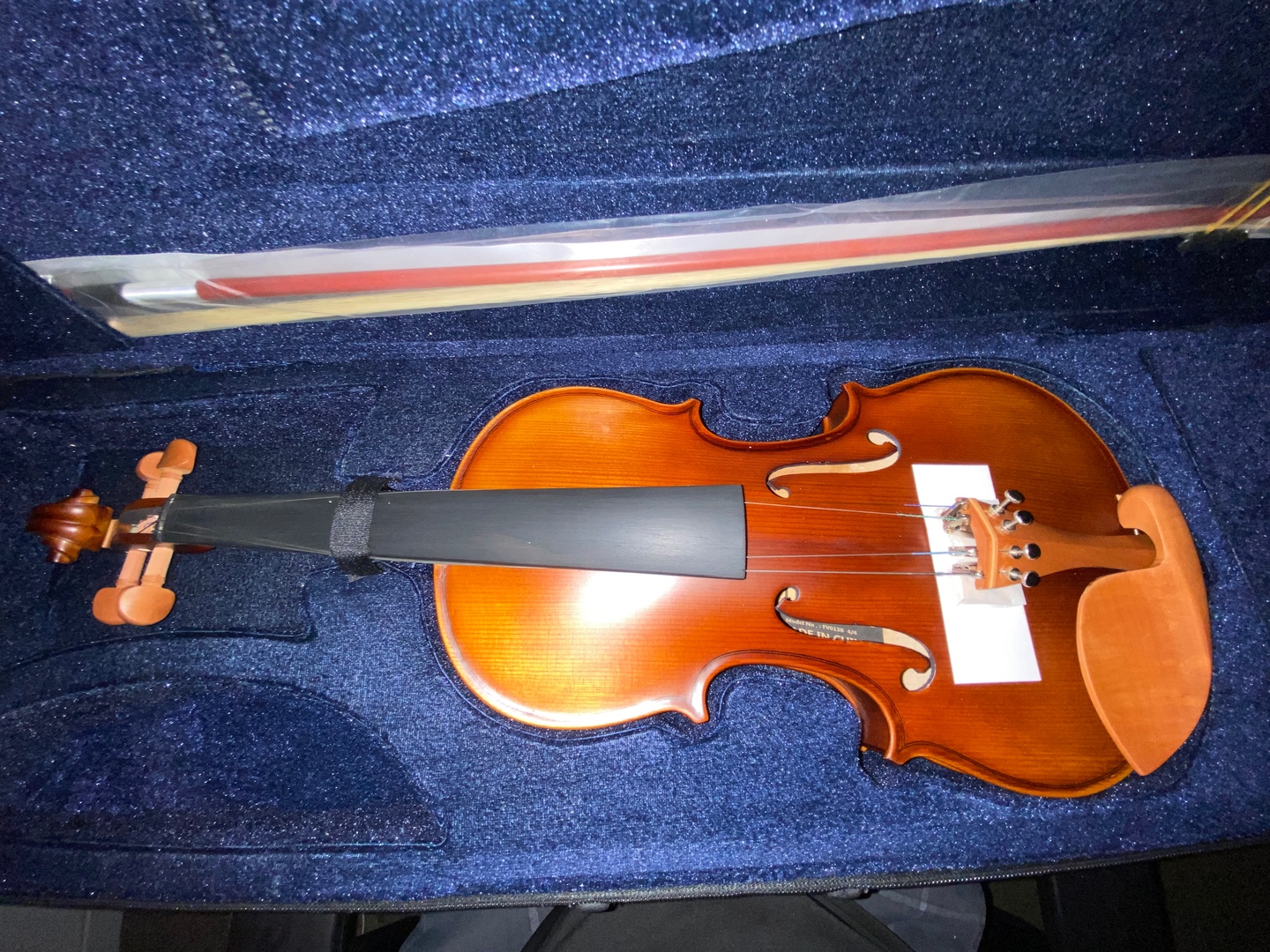 instrumentos musicales - Violín , mavic 4x4 nuevo una sola vez usado, le falta una cuerda 4