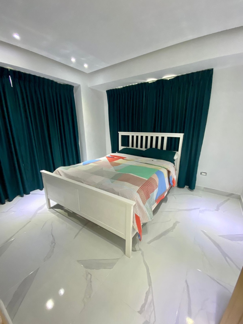 apartamentos - Apartamento en Marbella Las Americas a solo dos esquinas de la avenida Marginal. 3