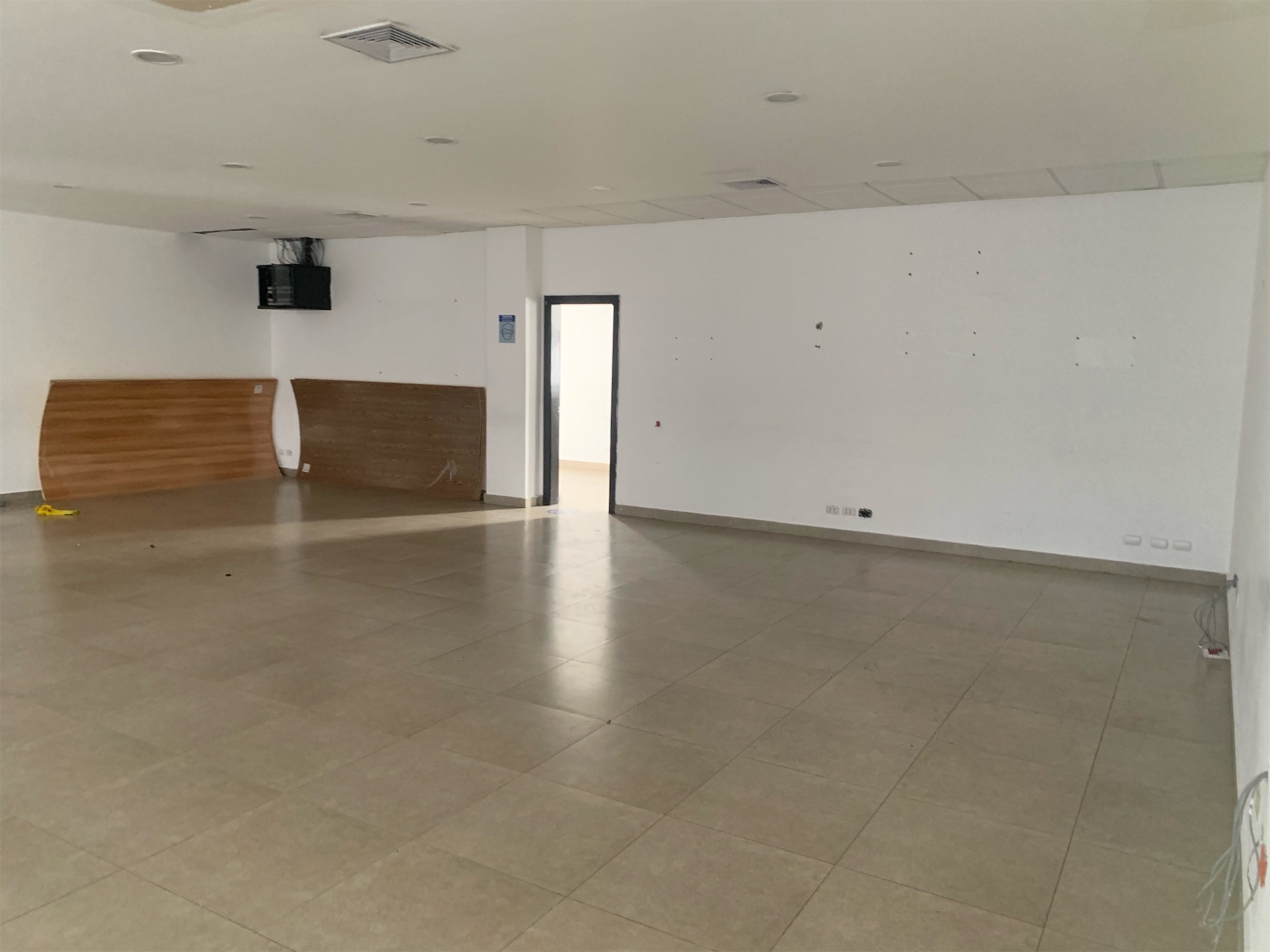 oficinas y locales comerciales - Local amplio abierto 3