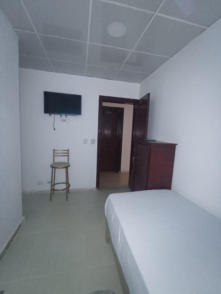 apartamentos - Alquiler Apartamento Estudio Amueblado, Avenida Delgado, Gazcue, Santo Domingo 0