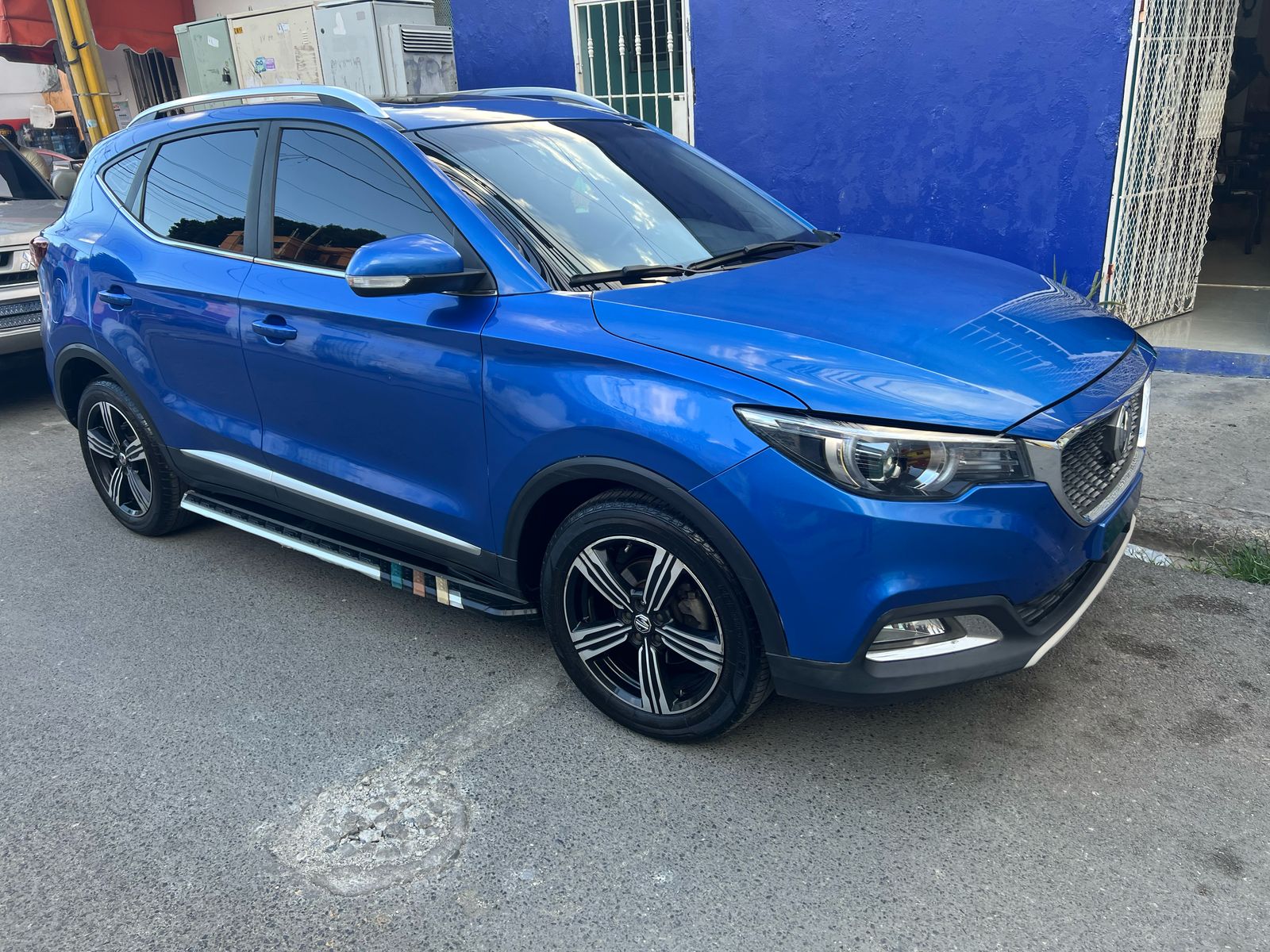 jeepetas y camionetas - MG Azul 
Bien Cuidada, Económica, Confortable, Buen Precio, Bajo Consumo. 7