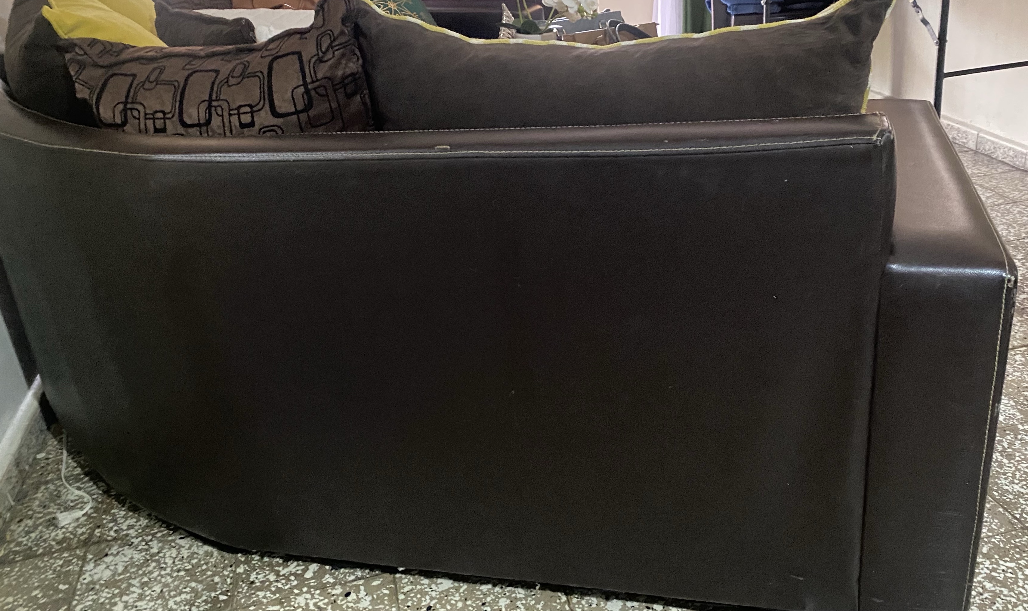 muebles y colchones - Vendo mueble sofá con mesa  1