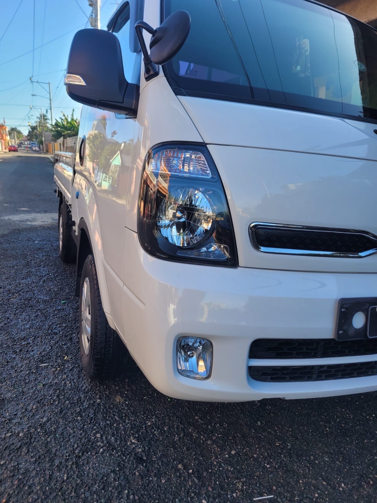jeepetas y camionetas - soy único dueño aquí en República Dominicana, la doy en 900 por motivos de viaje 4