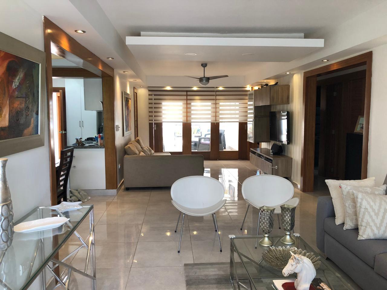 casas - CASA EN VENTA EN LA ZURZA,  SANTIAGO. 6