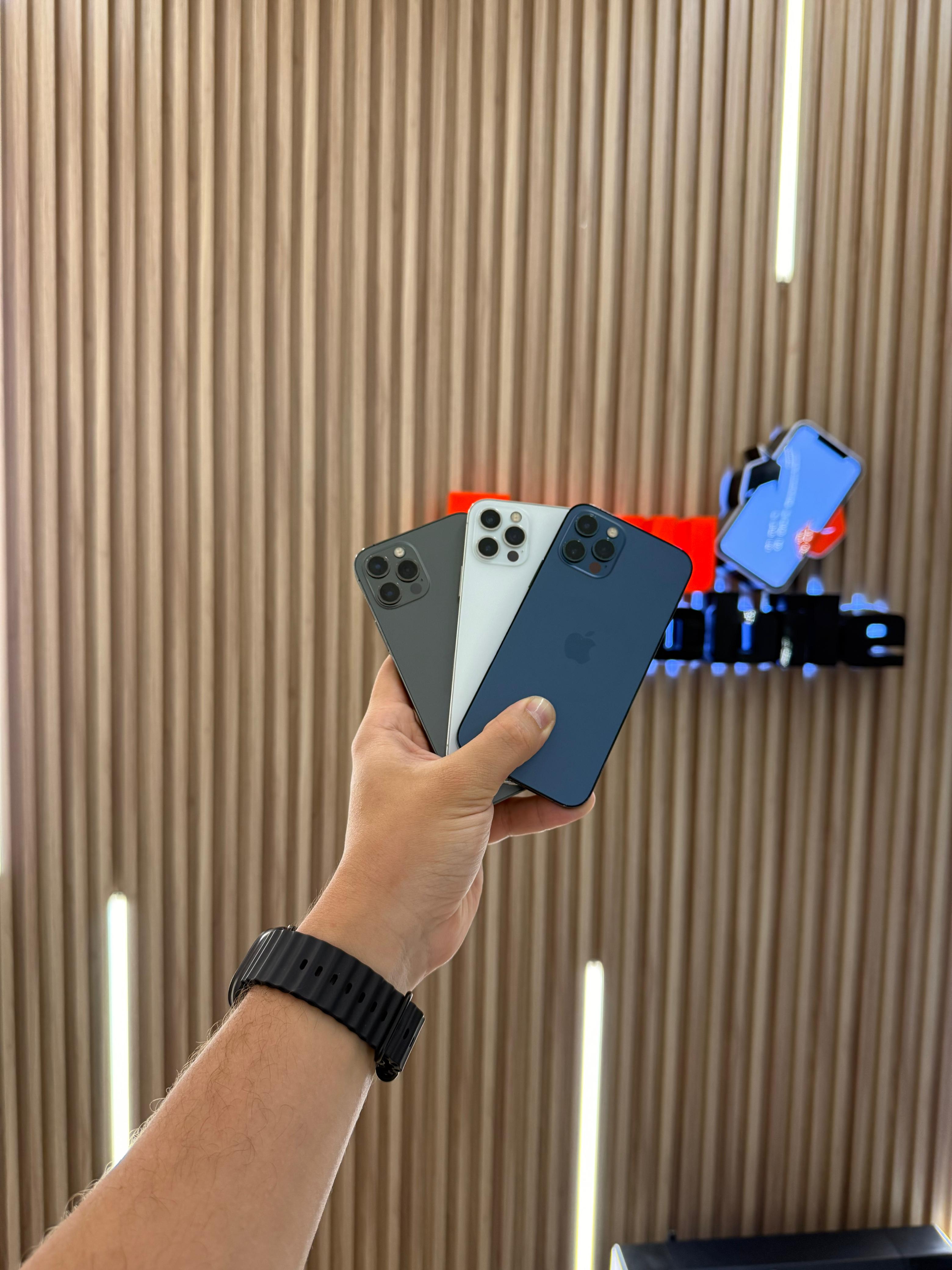 celulares y tabletas - iPHONE 12 PRO  0