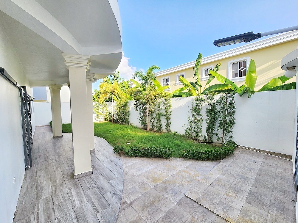 casas - casa de renta en Villa María  9