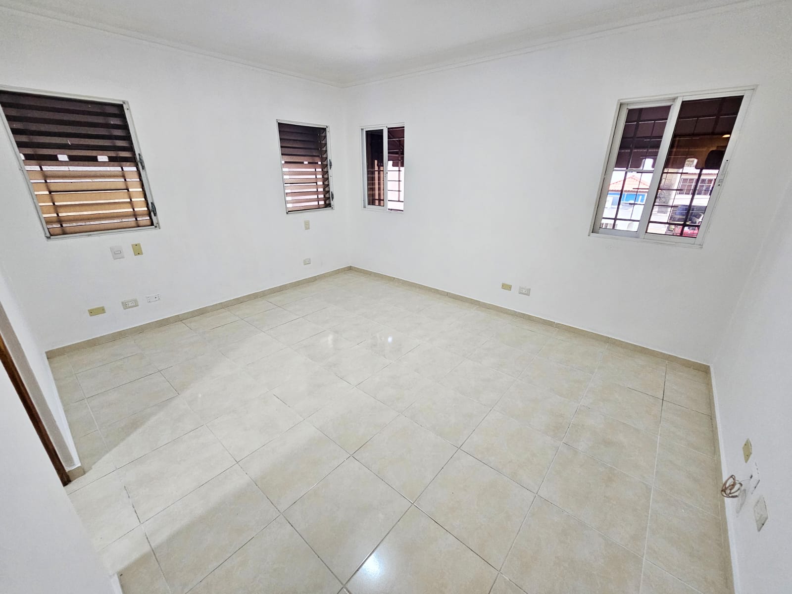 apartamentos - Apartamento en Venta en Don Honorio 2do Piso 4