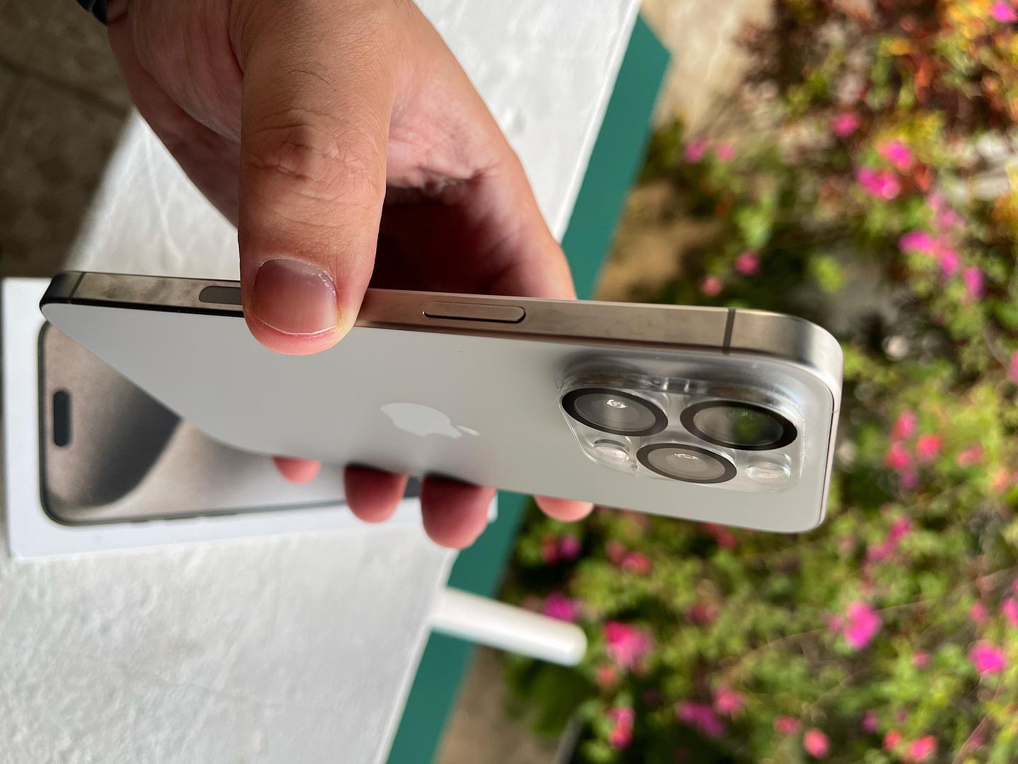 celulares y tabletas - IPHONE 15 PRO MAX 3