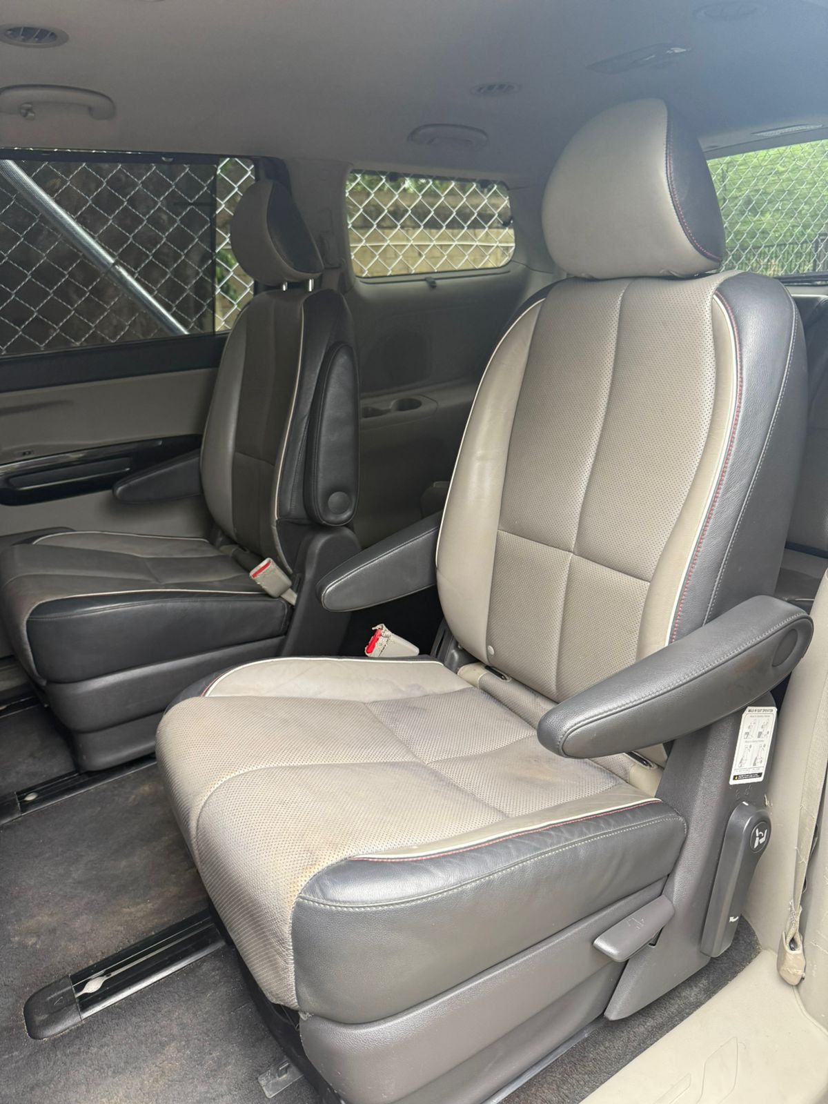 jeepetas y camionetas - kia sedona 2015 4
