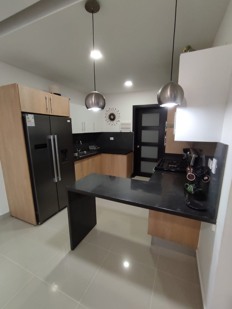 apartamentos - Se vende apartamento en Naco 5