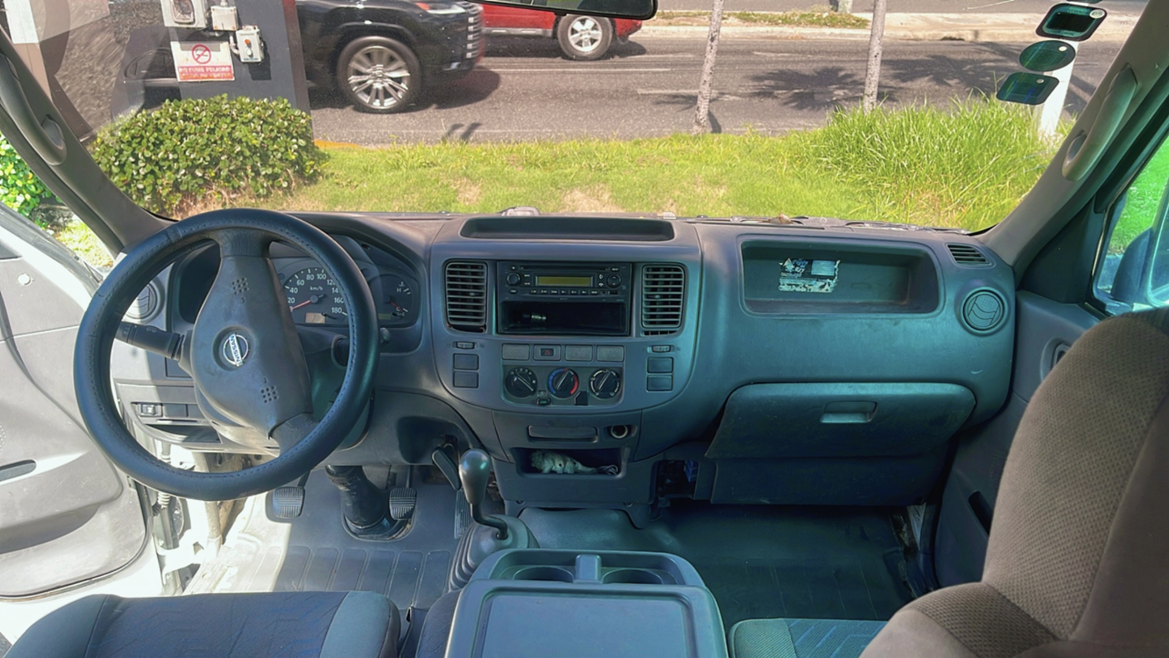 jeepetas y camionetas - Nissan Urvan 2006 2