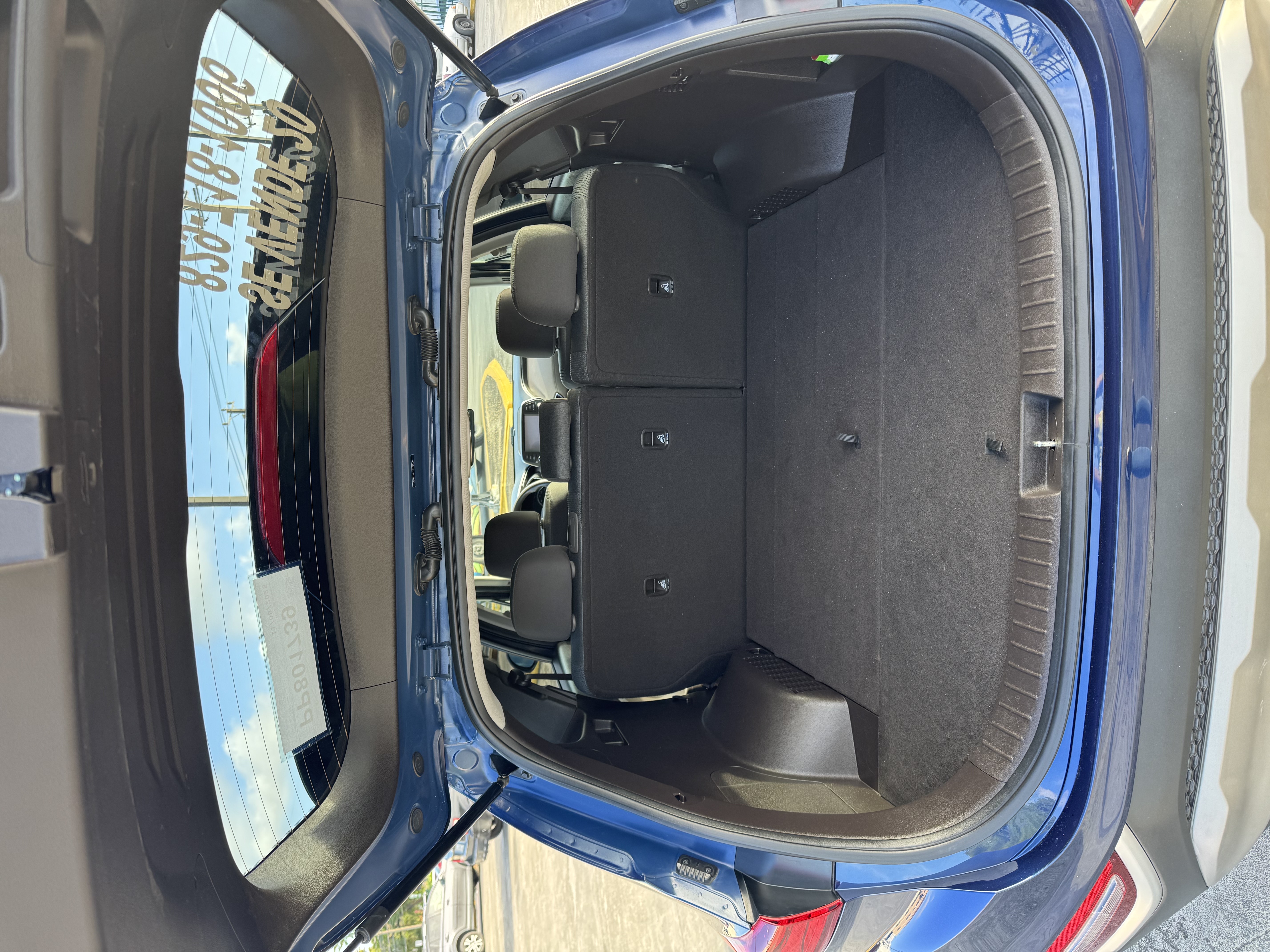 jeepetas y camionetas - Vendo Santa Fe SE 2020 4