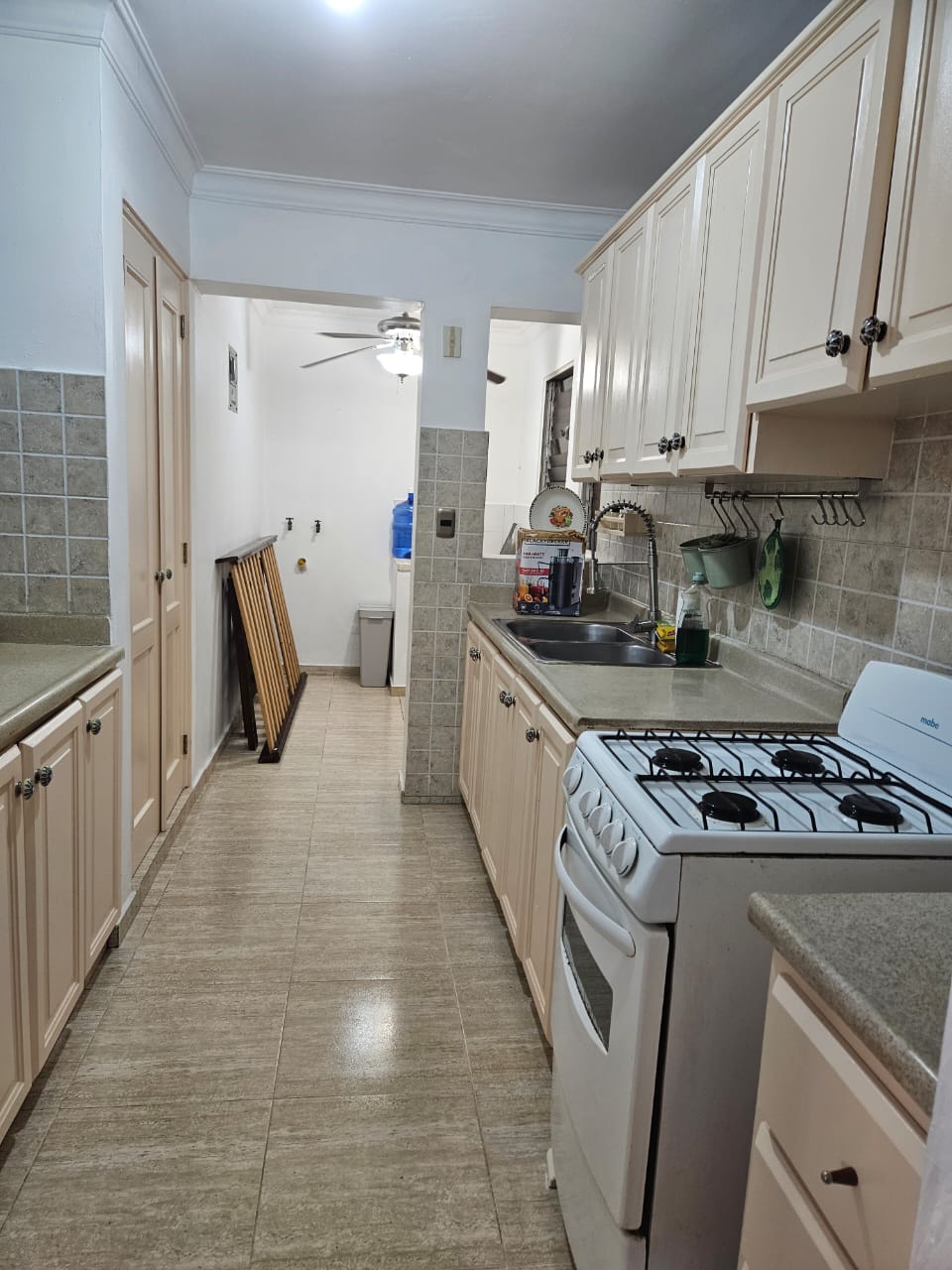 apartamentos - ALQUILO APARTAMENTO AMUEBLADO EN GAZCUE 7