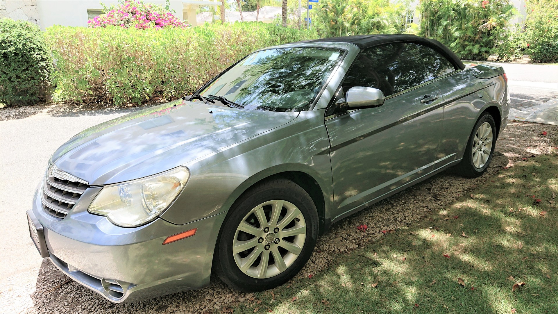 carros - VENDO CHRYSLER SEBRING CONVERTIBLE TOURING, año 2010, 6 cilindros, 2700 Hp/cc 2
