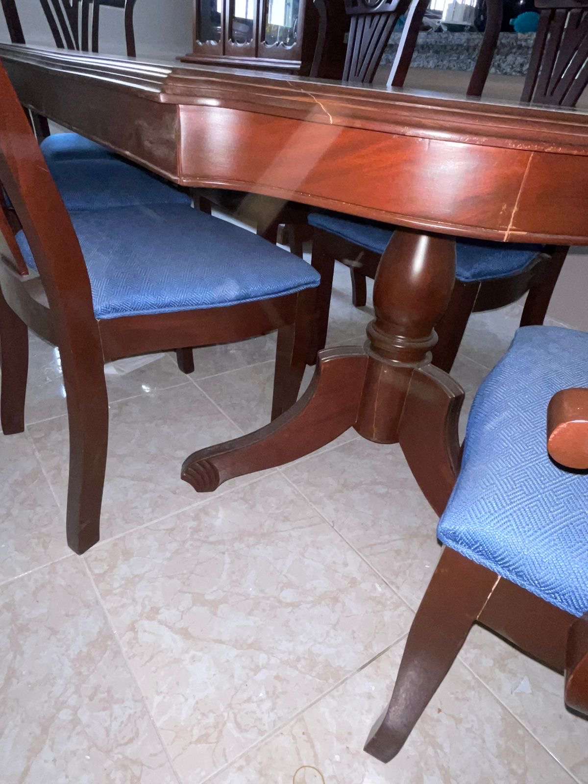 muebles y colchones - Comedor de caoba  2
