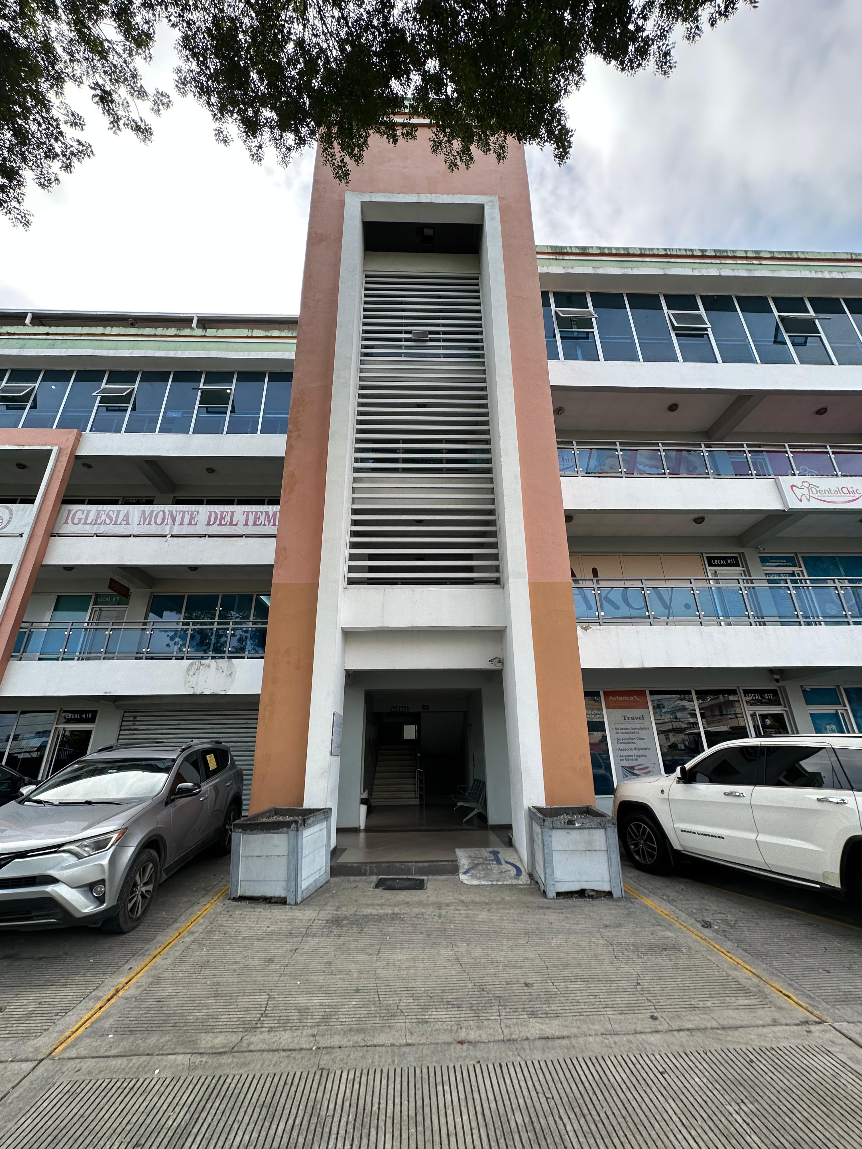 oficinas y locales comerciales - Locales en Alquiler, Prox al Jardin Botanico    0