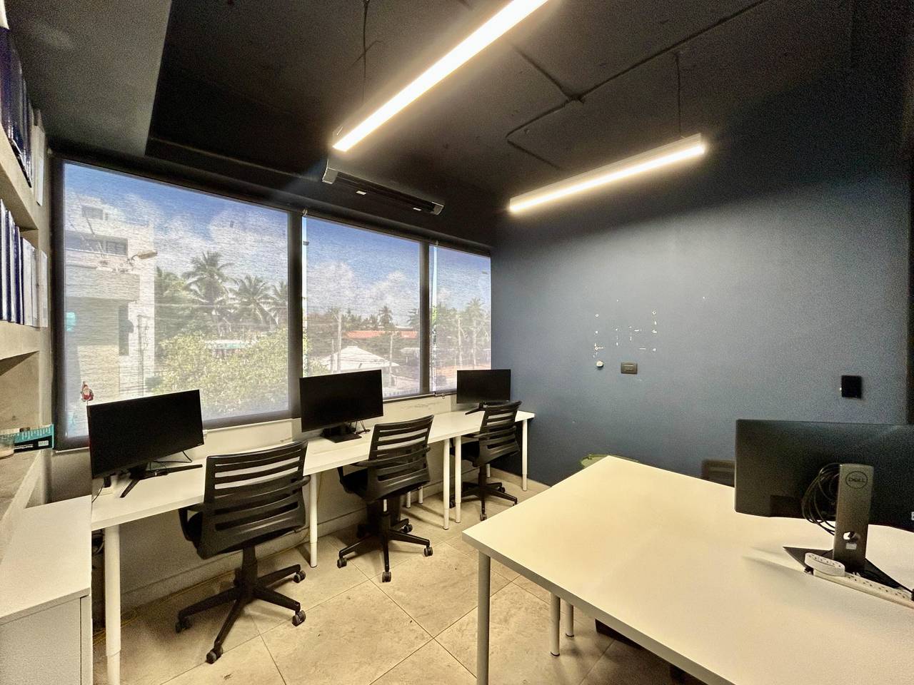 oficinas y locales comerciales - Oficina equipada en venta  2
