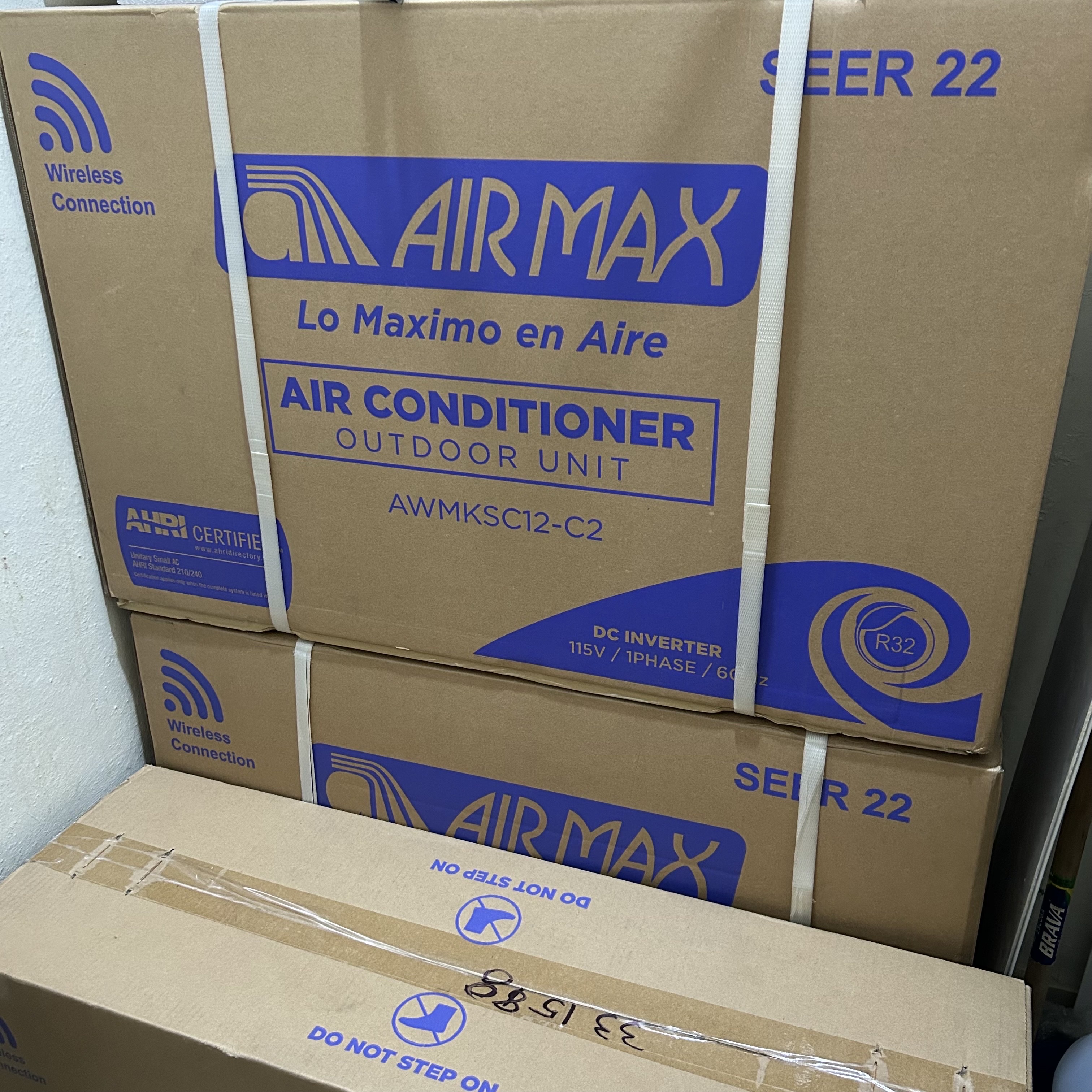 aires acondicionados y abanicos - Aire Acondicionado 110V Air Max Eficiencia 22 WiFi Inverter 0