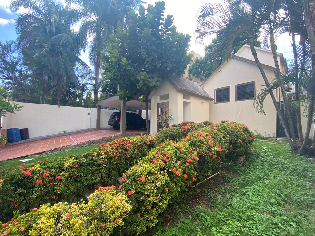 casas - CASA EN VENTA PROX. A LA REPUBLICA DE COLOMBIA 4