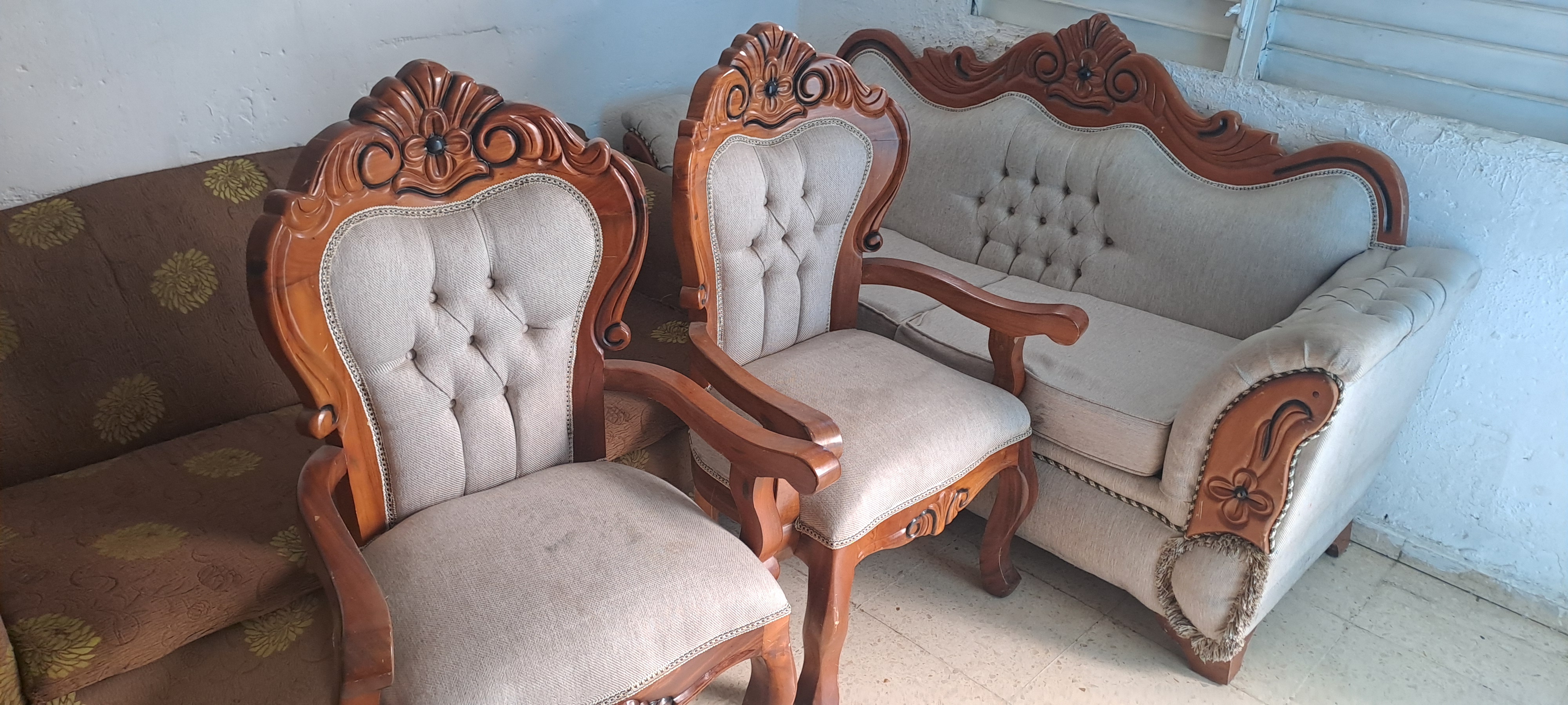 muebles y colchones - se vende juego de sala y de comedor
