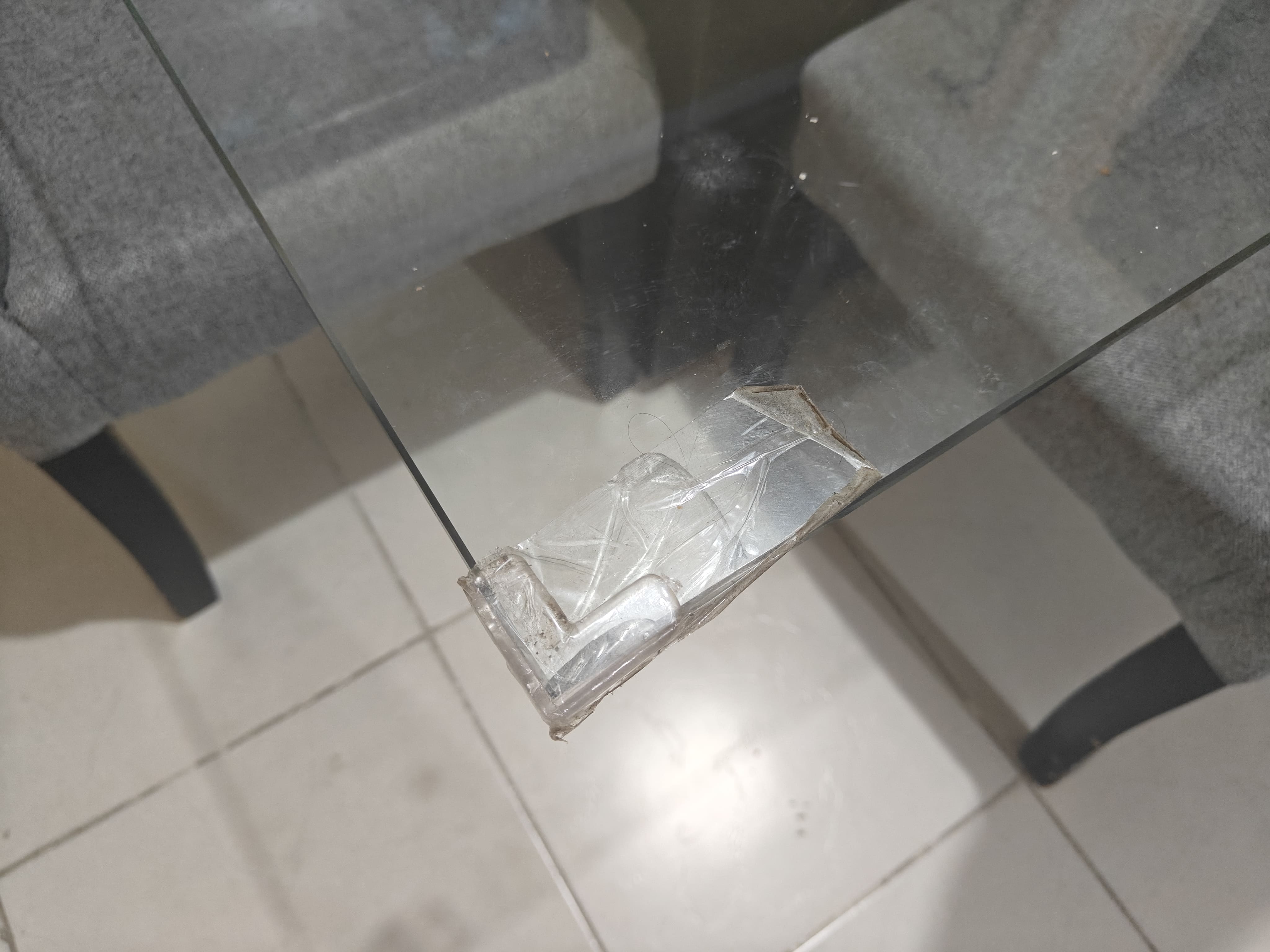 muebles y colchones - Comedor Cristal y 4 sillas 3