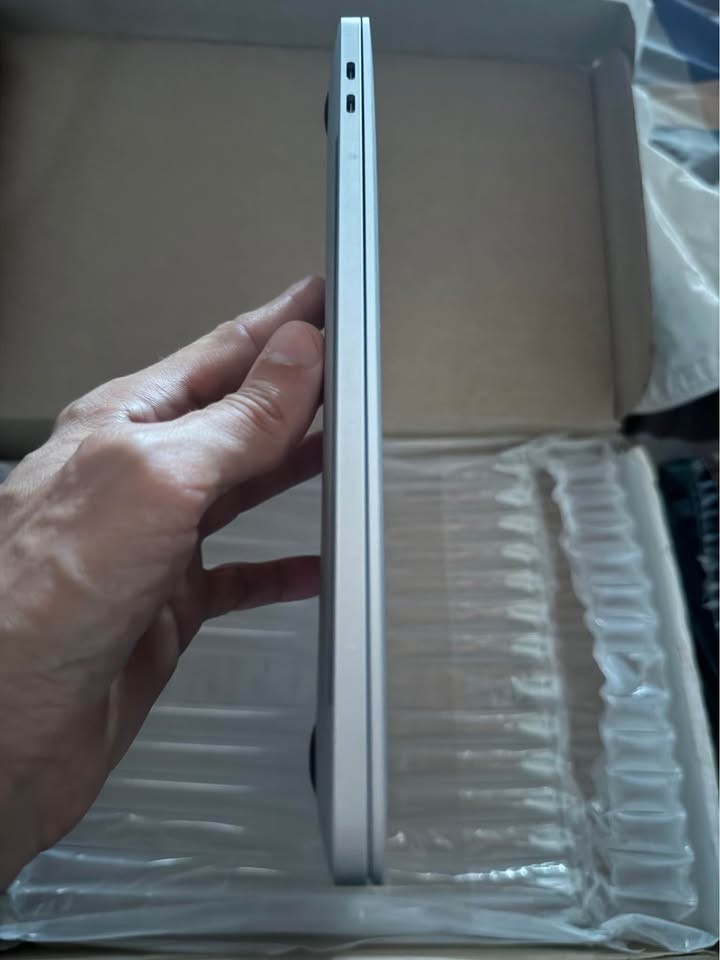 computadoras y laptops - Macbook Pro 16" / I9 / M4 Max / 32Gb RAM / 1000 GB SSD!!! Nueva !!! 4