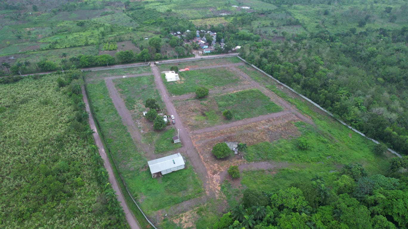 solares y terrenos - Terrenos en Bayaguana