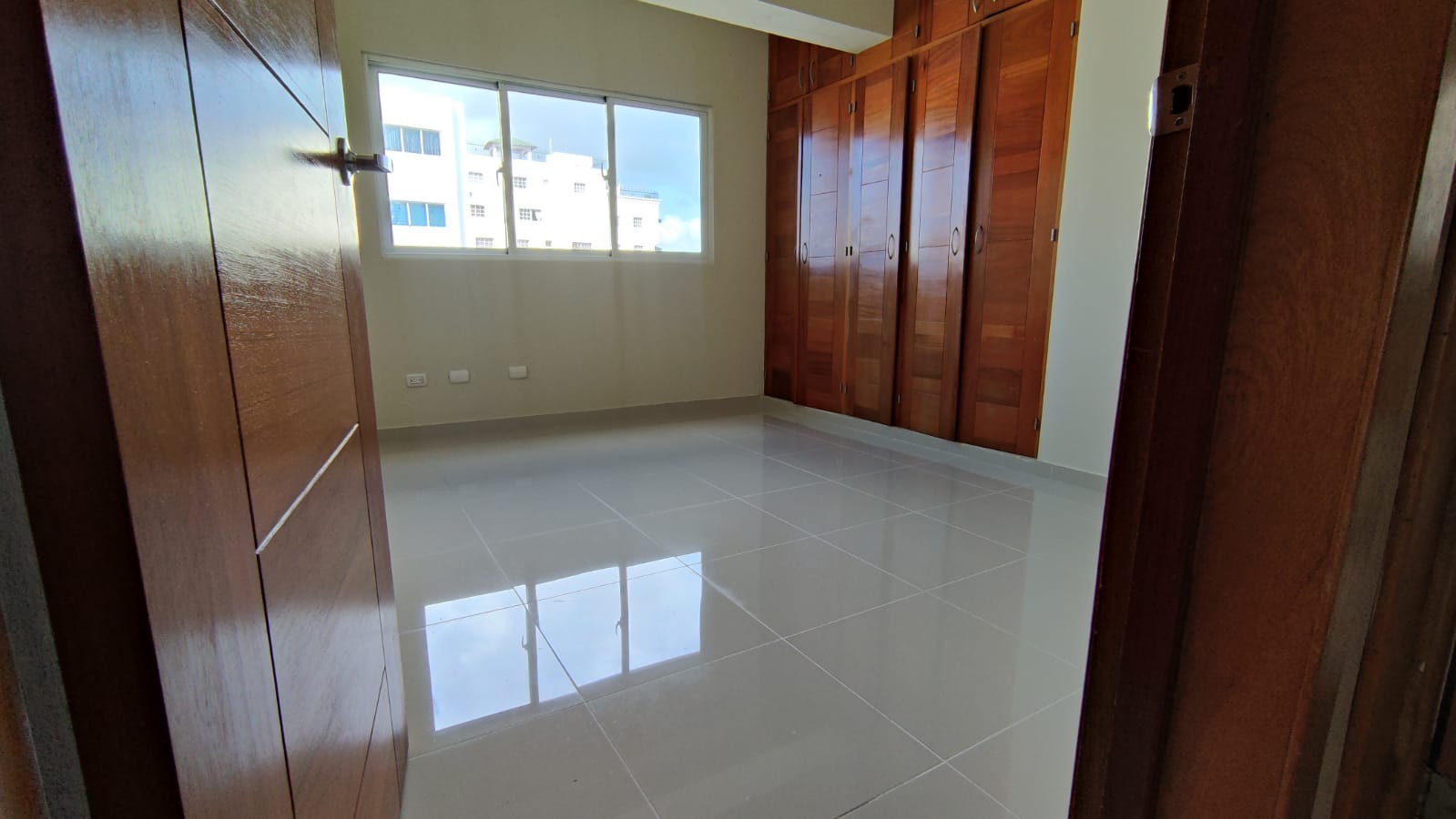 apartamentos - Excelente Apartamento en Alquiler en el exclusivo sector de Bella Vista
 0