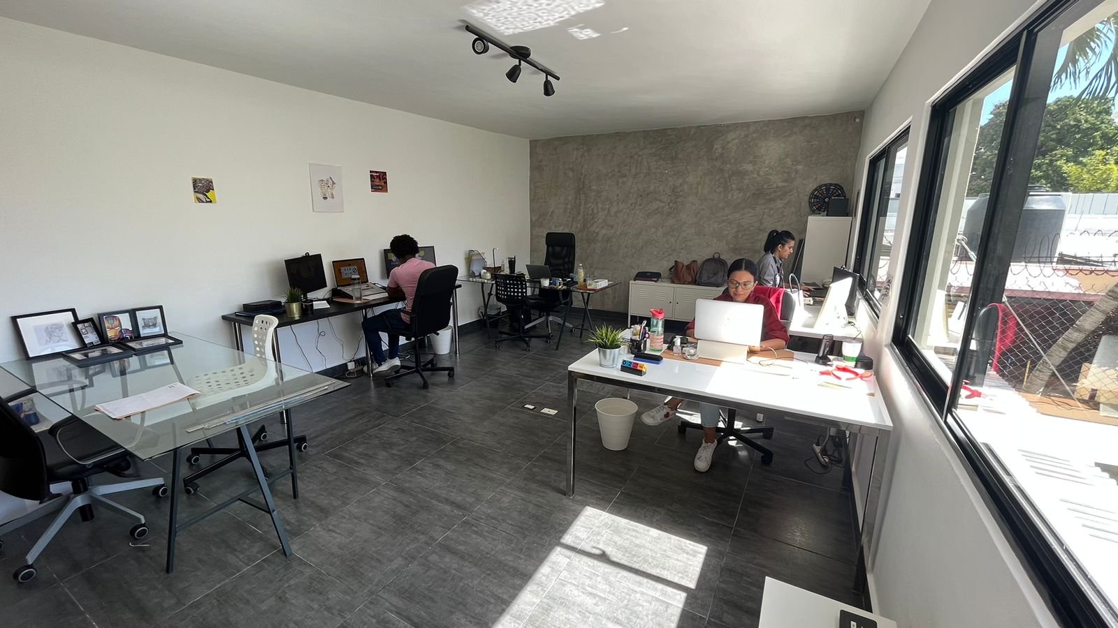 oficinas y locales comerciales - Oficina amueblada en alquiler en Los Prados de 32m 0