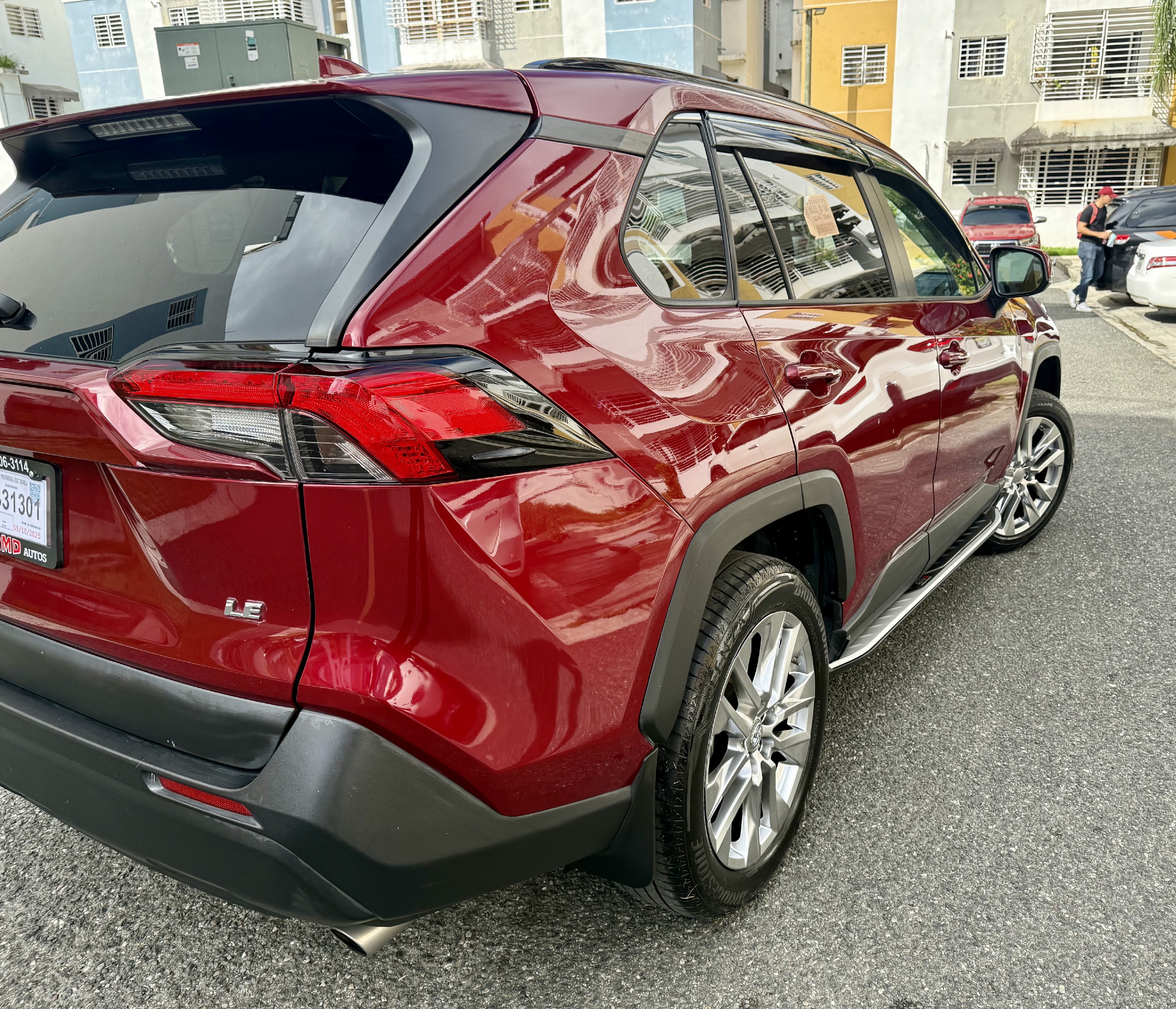 jeepetas y camionetas - Toyota Rav4 2020 LE Plus 3