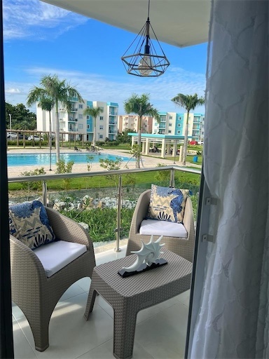 apartamentos - Venta de apartamento de lujo en punta cana amueblado con piscina zona turística  9
