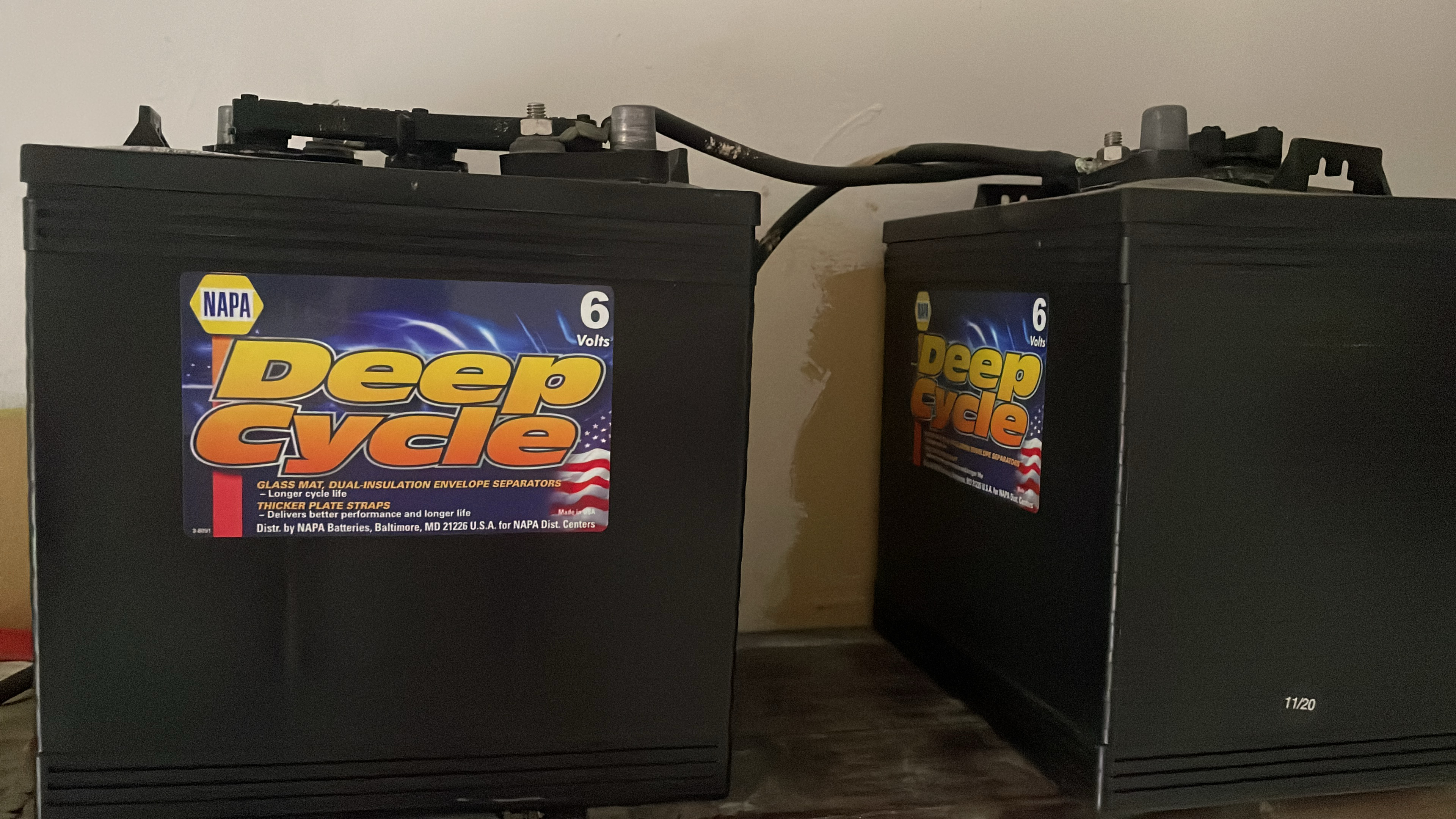 plantas e inversores - 2 Baterías Napa Deep Cycle 6 volts 2
