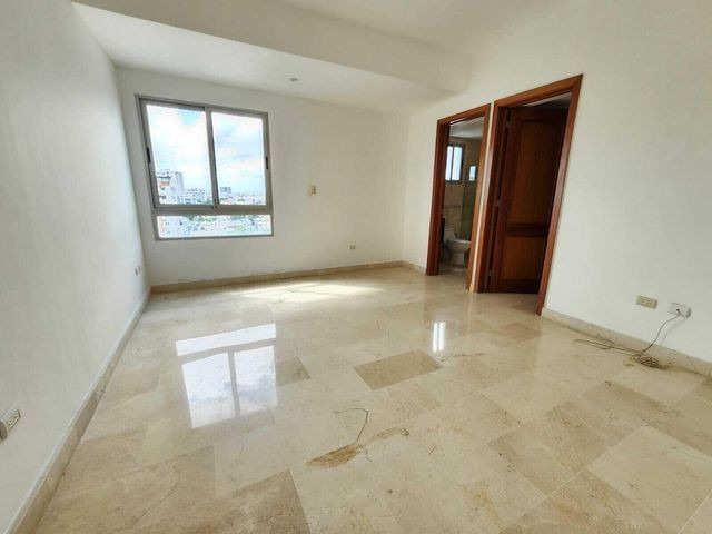 apartamentos - Apartamento en alquiler #24-1068 amplio balcón, 3 dormitorios, piscina, Gym 3