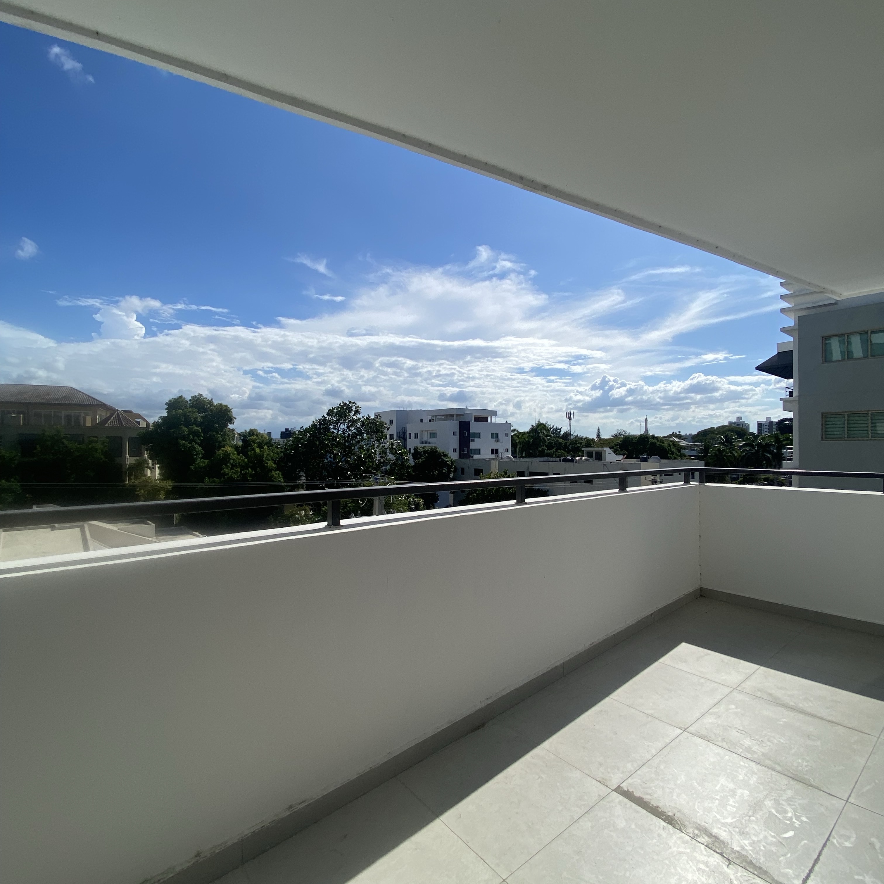 apartamentos - Apartamento de venta en La Rinconada, Santiago 0