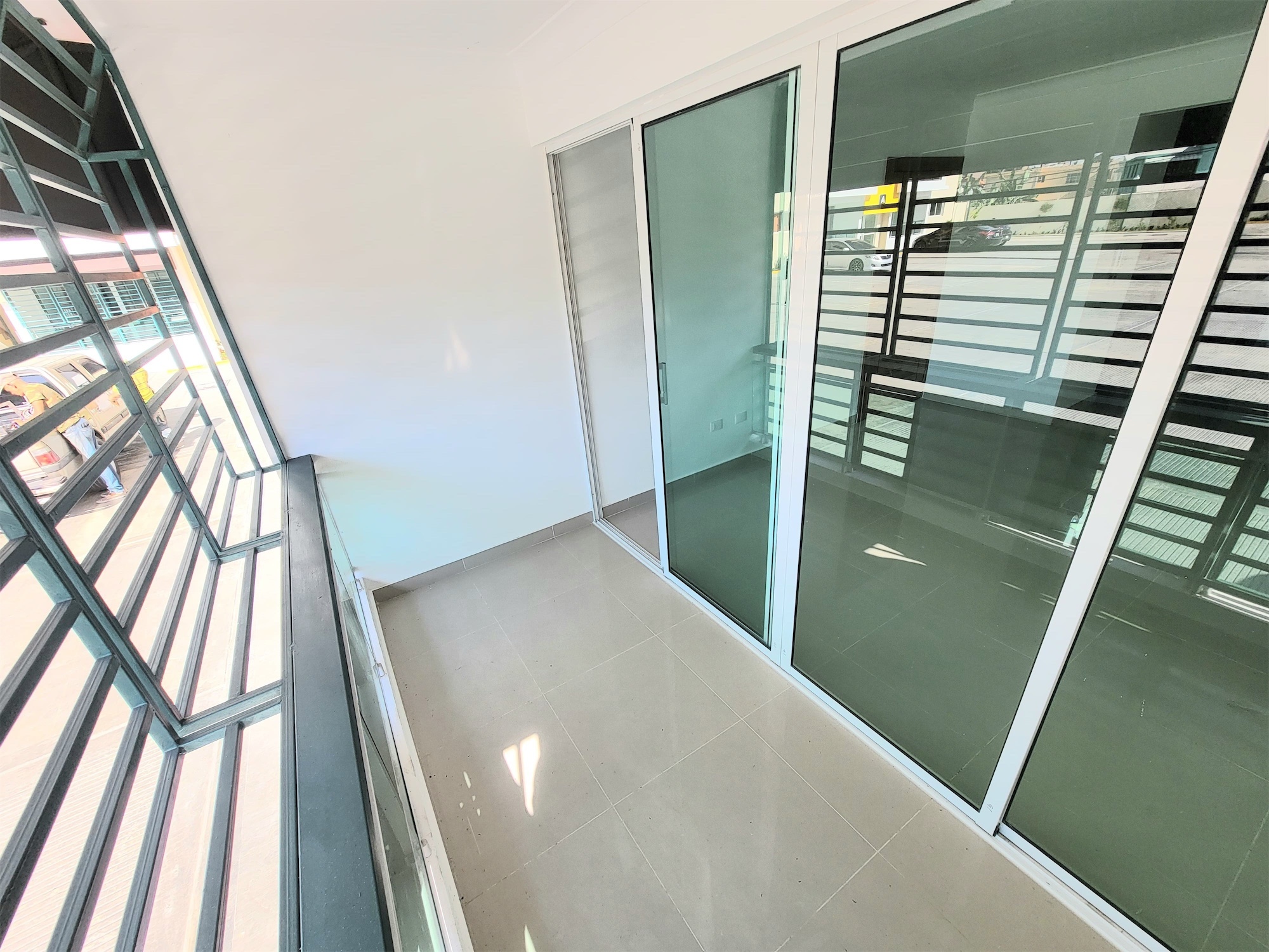 apartamentos - Vendo hermoso primer piso en el mirador del este próximo avenida ecológica  5