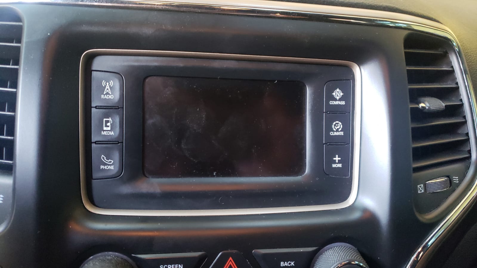 accesorios para vehiculos - Radio Jeep Grand Cherokee 2016 1