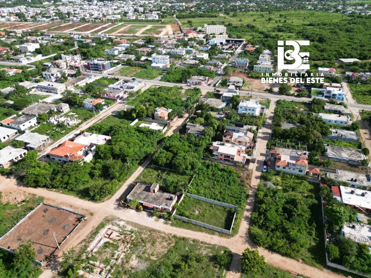 solares y terrenos - SE VENDE SOLAR con 400 Metros en Residencial Villa España 4