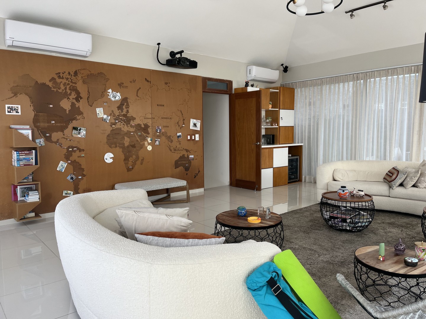 apartamentos - Penthouse en venta en Naco de 3 niveles con amplia vista a la ciudad
 3