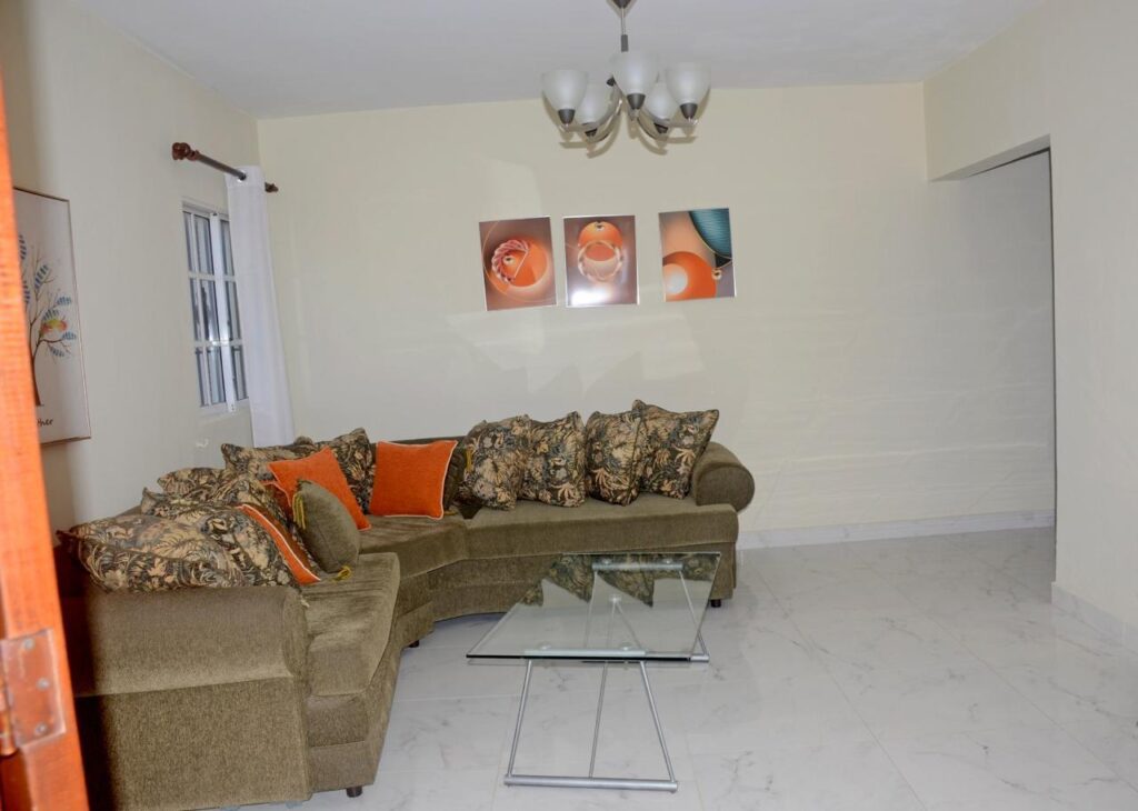 apartamentos - 1663- CASA CON APTOS. EN TORRE ALTA, PUERTO PLATA  4