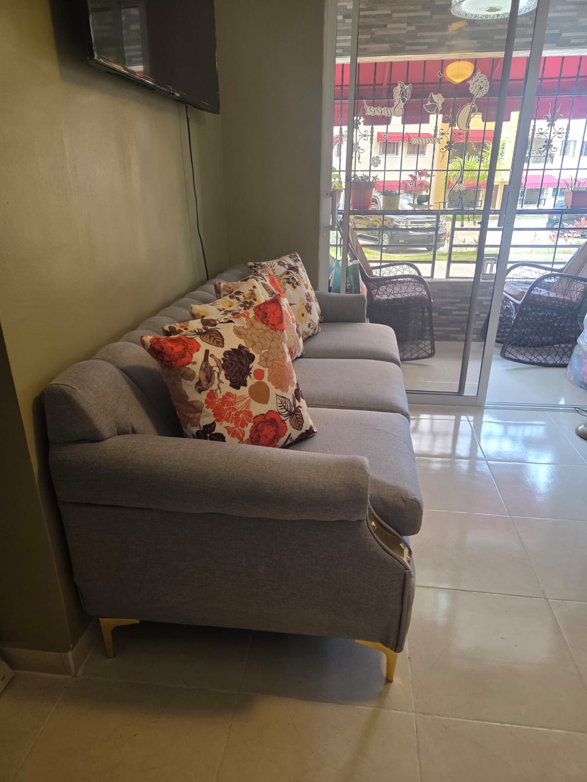 electrodomesticos - Se vende juego de muebles  3