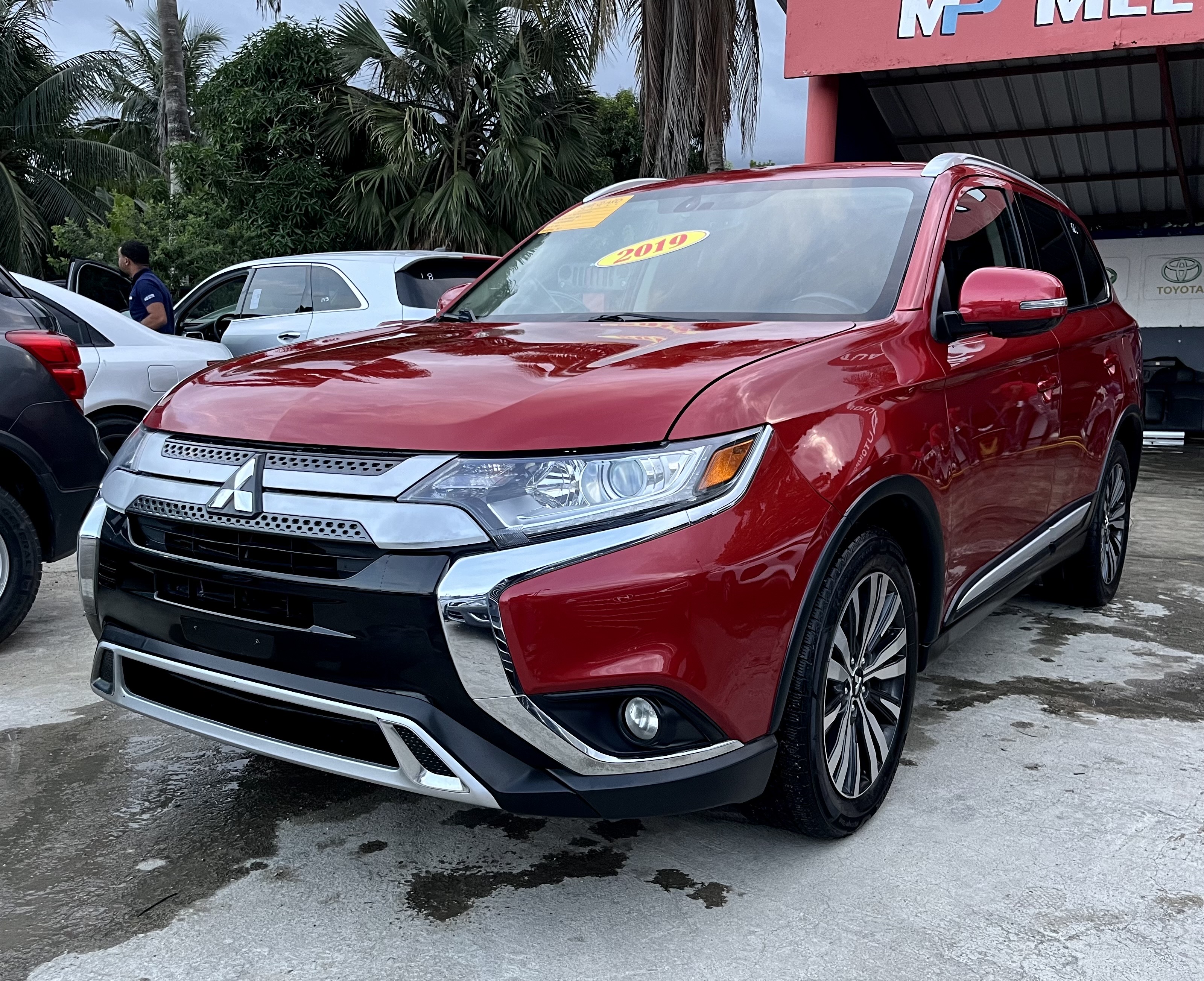 jeepetas y camionetas - Mitsubishi Outlander 2019 SEL
