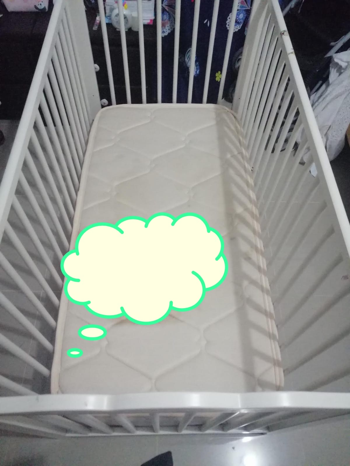 muebles - Cuna- Cama como nueva con colchon y base 