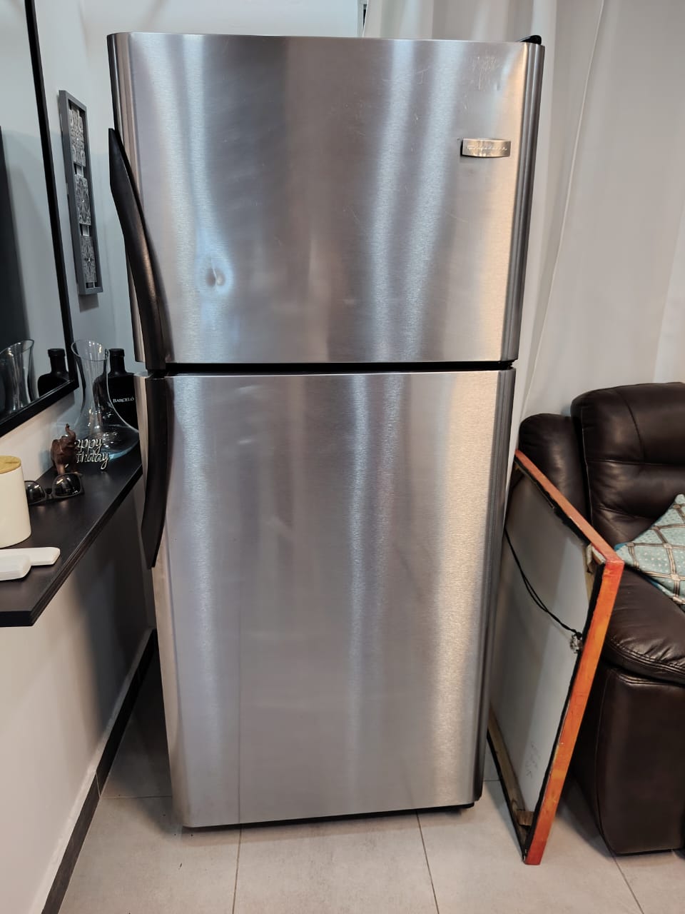 electrodomesticos - Nevera frigidaire acero inoxidable