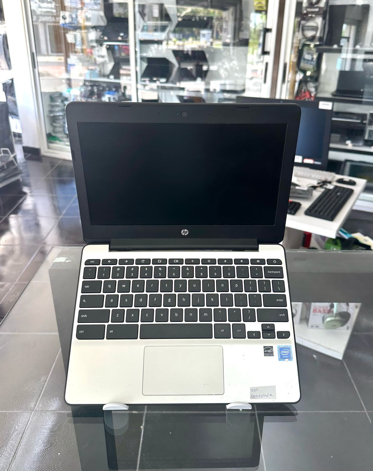computadoras y laptops - Economica laptop HP Chromebook 11 G5   3