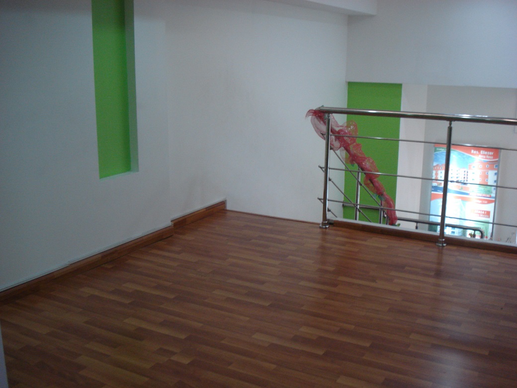 oficinas y locales comerciales - OPORTUNIDAD Vendo Local Comercial en Plaza Central 6