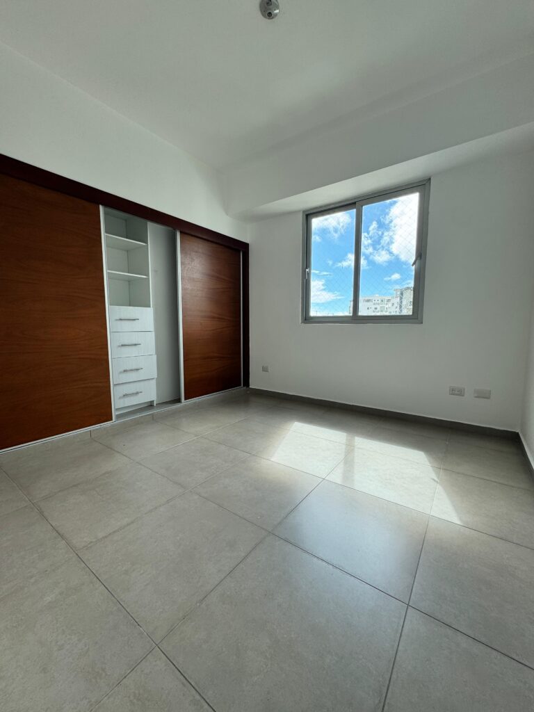 apartamentos - 2723- APTO. EN SERRALLES, STO. DGO.  5