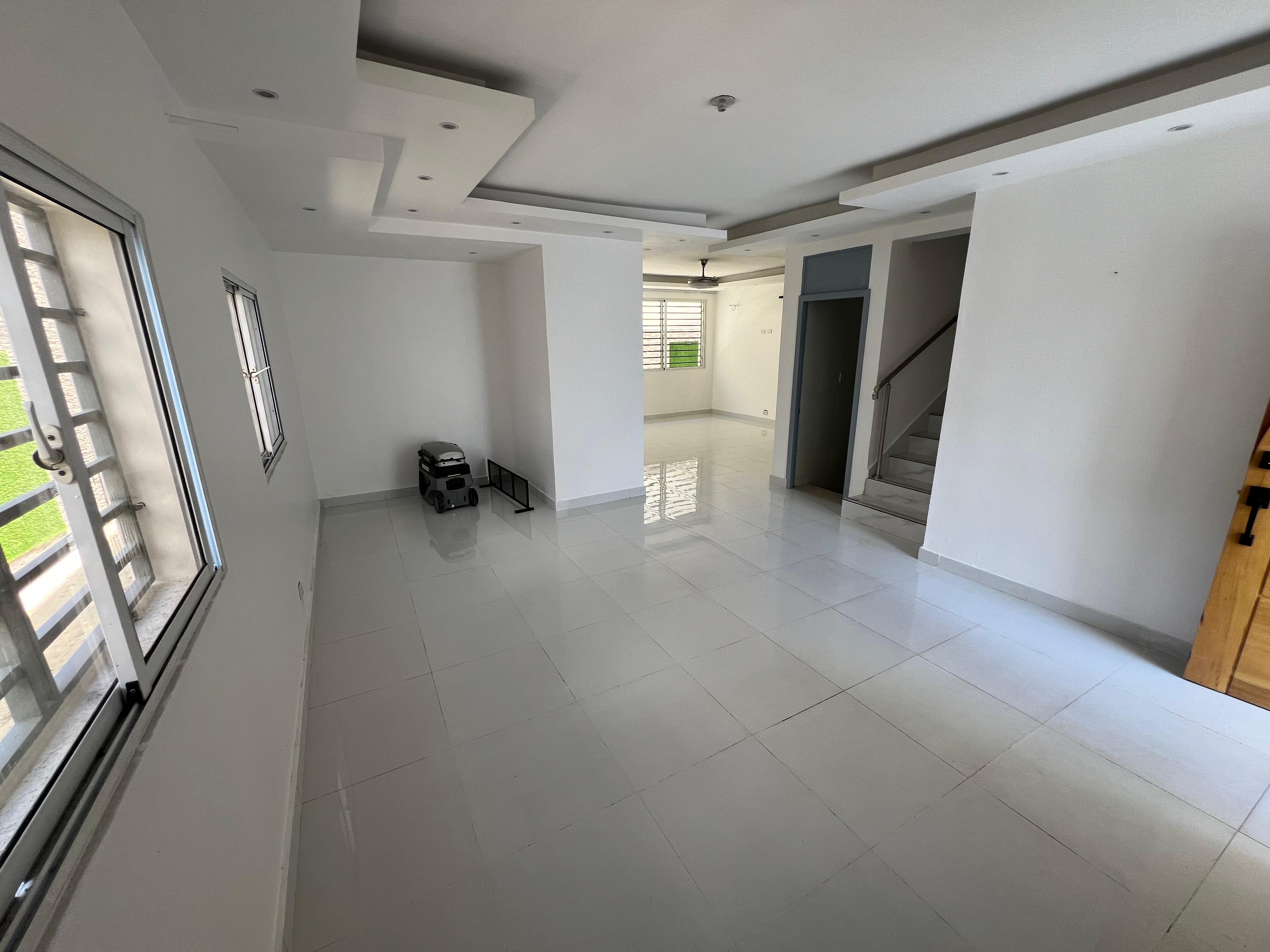 casas - Casa de 2 niveles en venta en Altos De Arroyo Hond 1